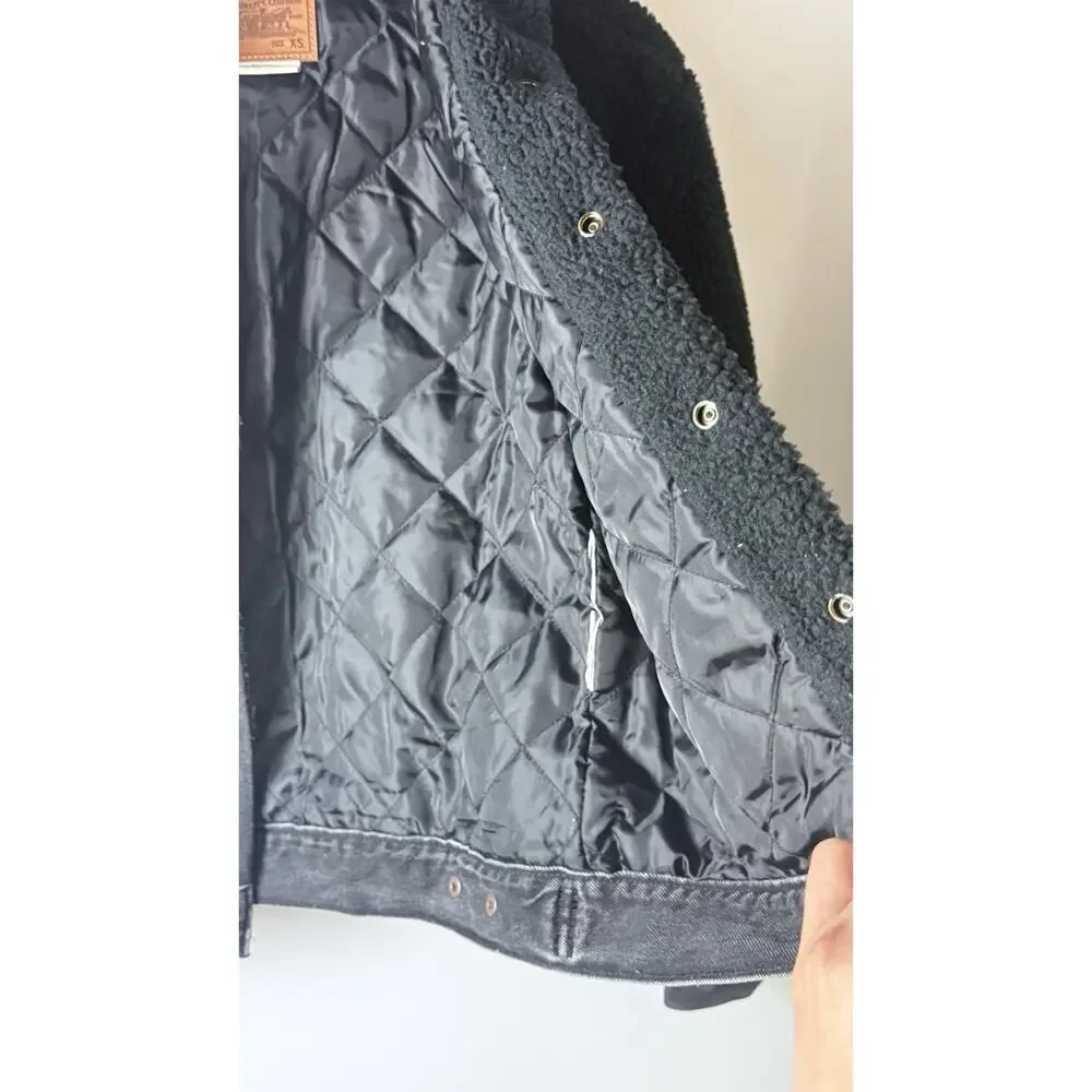 Levi’s Premium Ex-boyfriend Sherpa Trucker Jacket MSRP 168 Button Snaps XS - Picture 4 of 5